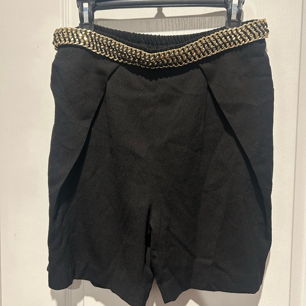 Elegant Black High Waist Shorts with Gold Chain Accented Size L SKU 452
